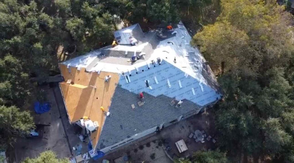 How to Understand Roof Damage Before Hiring a Roofing Contractor